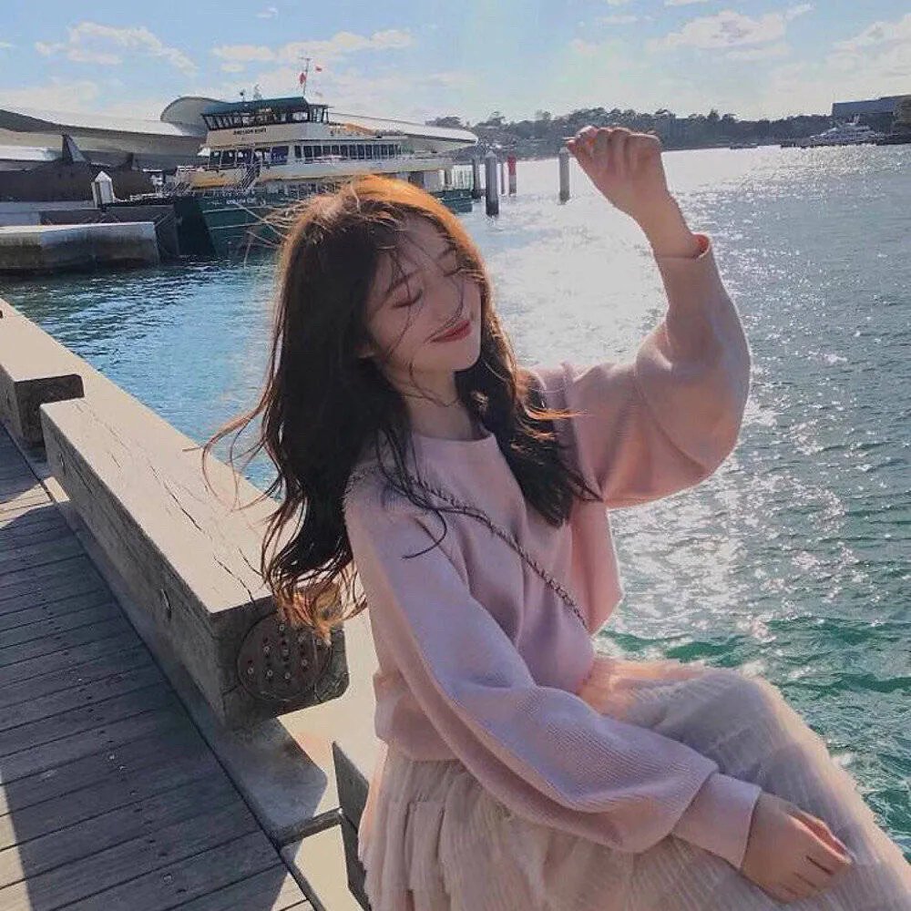 雏燕知恩报春来